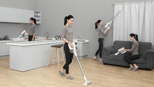 <b>Aspiratorul fără fir Xiaomi Dreame V10 primește un discount atractiv și se livrează rapid din depozit european</b>În uriașul portofoliu de produse Xiaomi avem și multe aspiratoare, atât modele robot cât și variante fără fir ce transformă procesul de curățenie. Un exemplu este Xiaomi Dreame V10 - aspiratorul fără