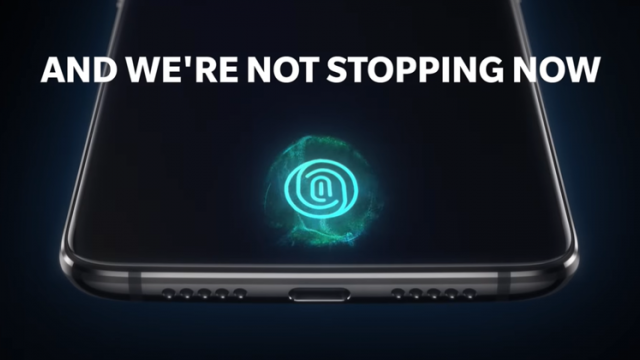 <b>OnePlus 6T primește un nou teaser video care pune accentul pe scanner-ul de amprente integrat în ecran</b>Din partea celor de la OnePlus vine astăzi și un teaser video asociat smartphone-ului OnePlus 6T, material ce pune focusul pe scannerul de amprente integrat în ecranul noului dispozitiv. În cele câteva zeci de secunde vedem cum firma