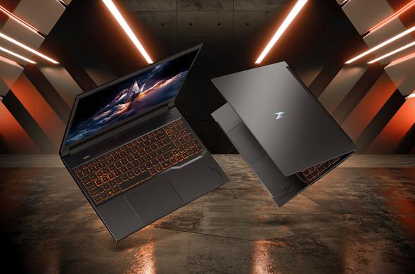 Laptopurile Nitro V 16 și Nitro V 16S: Acer-Nitro-V-16_ANV16-72_Lifestyle-04.jpg