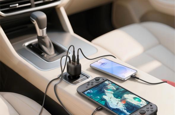 Adaptoare Belkin IFA 2025: CCC001 - BoostCharge Retractable Car Charger (9).jpg