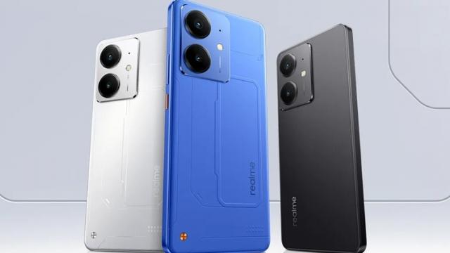 <b>Top 10 AnTuTu midrange august 2025: realme Neo7 SE urcă pe primul loc, iQOO Z10 Turbo cade pe 2</b>După ce am analizat clasamentele top 10 AnTuTu pentru flagship, a venit momentul să vedem ce se întâmplă în zona midrange. August 2025 aduce o mică schimbare de lider, cu realme Neo7 SE trecând pe primul loc grație procesorului Dimensity 8400-Max