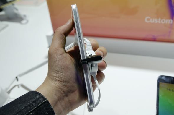Alcatel A3 - Fotografii Hands-On de la evenimente: Alcatel-A3_004.JPG
