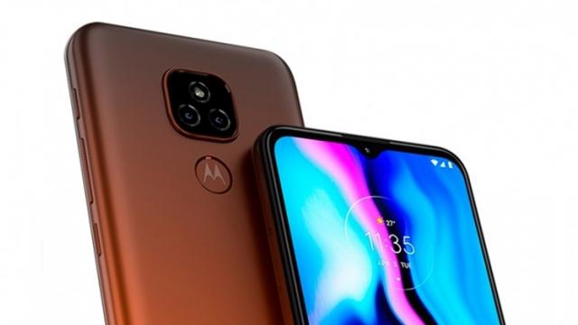 <b>Motorola Moto E7 Plus și Moto G9 Plus se afișează în randări detaliate, cu o nuanță de bronz à la Note 20</b>Pe lângă lansarea noului pliabil RAZR 2 pe data de 9 septembrie, cei de la Motorola plănuiesc și introducerea pe piață a noi terminale mid-range. Printre acestea se numără Moto E7 Plus și Moto G9 Plus