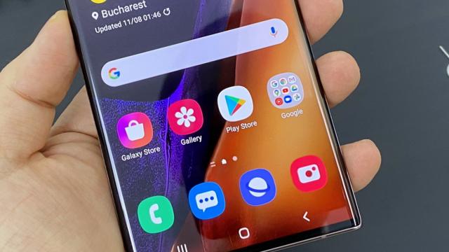 <b>Samsung Galaxy Note 20 Ultra 5G: OS, UI, aplicaţii cu un One UI 2.5 puţin upgradat, stylus mult mai precis</b>Samsung Galaxy Note 20 Ultra 5G îl inaugurează pe One UI 2.5 aplicat peste Android 10. La prima vedere nu sunt foarte multe modificări faţă de One UI 2.1 de pe S20, cel puţin la nivel estetic