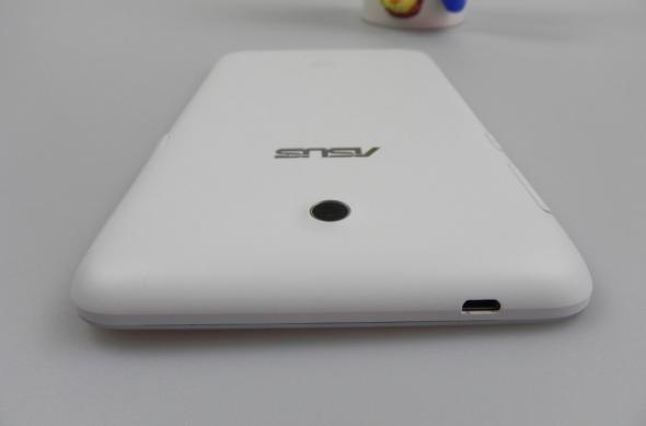 ASUS FonePad 7 (FE375CG) Review: o nouă tabletă telefon, mai compactă decât predecesorul, cu două slot-uri SIM și hardware puternic (Video): asus_fonepad_7_fe375cg_review_13jpg.jpg