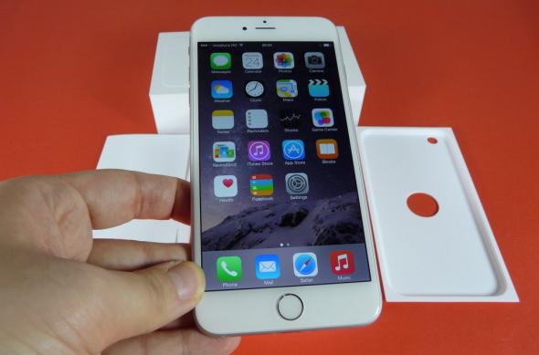 iPhone 6 Plus unboxing: tot ce ați auzit rău despre el era exagerat; Terminal arătos și comod oferit de QuickMobile.ro (Video): apple_iphone_6_plus_unboxing_03jpg.jpg