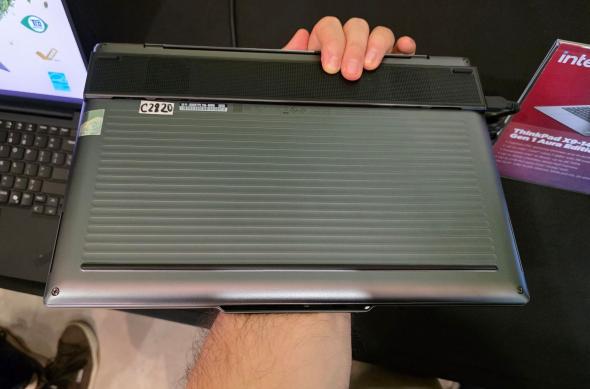 Lenovo ThinkPad X9-14 şi X9-15 Gen 1 Aura Edition - Fotografii: X9 Aur (6).jpg