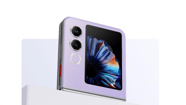 <b>ZTE nubia Flip 2 sosește oficial la vânzare în România, smartphone pliabil accesibil cu două display-uri OLED</b>Este vara pliabilelor și dacă mai era nevoie de o dovadă, aceasta vine sub forma lui ZTE nubia Flip 2 care de astăzi se vinde oficial în România. Avem în față un telefon pliabil flip/cu clapetă, creat pentru a livra un echilibru ideal între