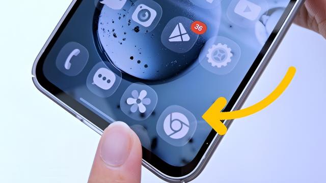<b>Acum poți avea o doză de „Liquid Glass” pe smartphone-ul tău Samsung! Theme Park primește opțiunea „Glass UI”</b>Samsung s-a ținut tare pe poziții când Apple a lansat „Liquid Glass” în iOS 26, ironizând subtil noul aspect translucid. Dar iată că acum, la câteva luni distanță, și sud-coreenii adoptă ceva similar. Avem însă parte de o abordare ce lasă loc de
