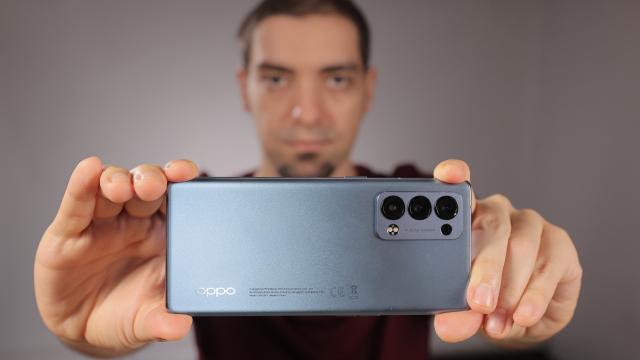 <b>OPPO Reno6 Pro 5G Unboxing, prezentare: telefon high end care elevează Bokeh Flare la rang de artă</b>OPPO tocmai a adus în România seria Reno6, al cărei model pilot este OPPO Reno6 Pro 5G. L-am scos din cutie pe OPPO Reno6 deja şi acum aruncăm o privire mai detaliată asupra modelului Pro. Este un telefon high midrange