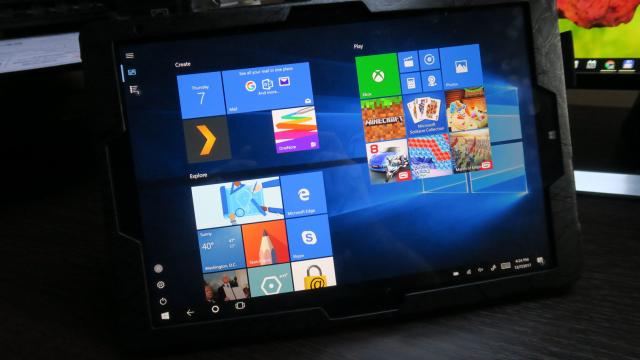 <b>Chuwi Hi13: OS, UI, aplicaţii tipice de device Windows 10</b>Mă simt ciudat de fiecare dată când fac o recenzie de tableta Windows 10, mai ales la secţiunea OS şi UI, pentru că e un sistem de operare pe care toată lumea îl foloseşte zilnic şi e greu să descoperi ceva nou la el.