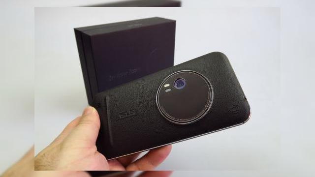 <b>ASUS ZenFone Zoom Unboxing: cel mai subţire smartphone cu zoom optic 3X ajunge pe masa de teste Mobilissimo.ro, cu extra topping de blitz (Video)</b>La doar o zi după ce telefonul ASUS ZenFone Zoom a fost lansat oficial în România, iată că îl avem şi noi la teste şi vă prezentăm unboxingul de mai jos. Acest model se remarcă prin faptul că e cel mai subţire smartphone cu...