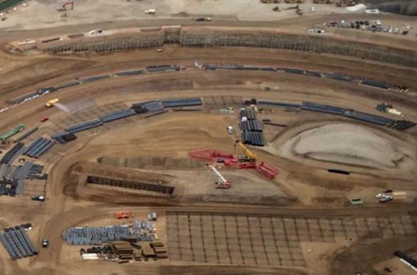 Noi fotografii cu "OZN-ul" Apple Campus 2 În construcție confirma forma circulară a structurii: 10091_2134_140805_campus2_l.jpg