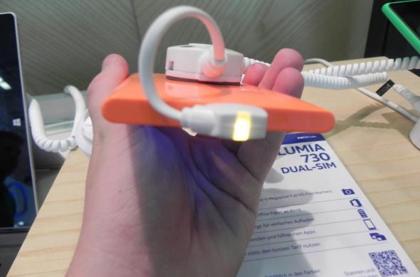 IFA 2014: Nokia Lumia 730 hands on - selfie phone dual SIM, cu ecran OLED (Video): dscn9424jpg.jpg