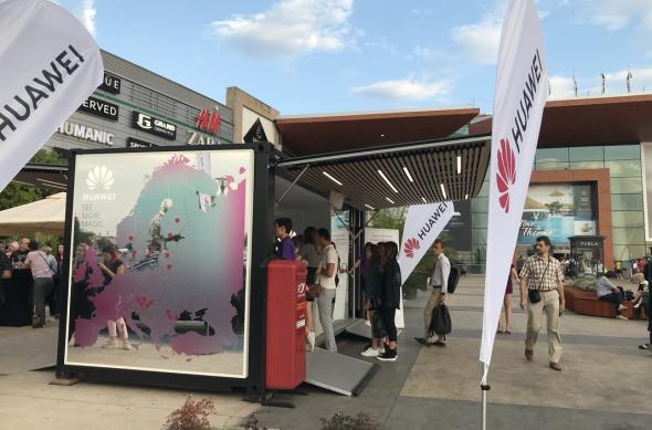 Fotografii eveniment Huawei Magic Box: Caravana-Huawei-Magic-Box_008.jpg