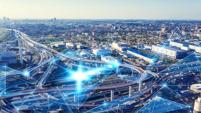 <b>Vodafone și Ericsson colaborează pentru implementarea celei mai mari rețele 5G Standalone din Europa</b>Ericsson, Vodafone, OPPO și Qualcomm au încheiat un parteneriat prin care colaborează cu scopul de a implementa o rețea 5G Standalone (SA). Aceste rețele vor fi implementate în orașe mari din Germania, inclusiv Frankfurt. Tehnologia 5G va aduce mari