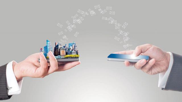 <b>Huawei plănuiește transformarea orașelor din România în Orașe Inteligente; iată ce presupune acest lucru</b>În cadrul forumului Smart City 2017 ce are loc astăzi în București, cei de la Huawei și-au prezentat planurile prin care doresc să transforme orașele din România în orașe inteligente. Ce presupune acest lucru și ce pregătesc asiaticii de la Huawei pentru