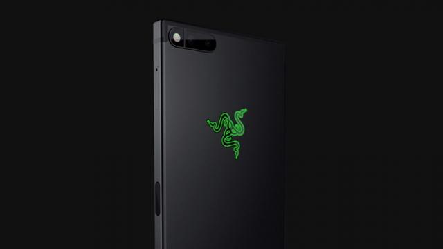 <b>Noul smartphone de gaming Razer Phone 2 așteptat spre finalul anului cu cel mai nou cipset Qualcomm</b>În cadrul unui eveniment recent ce a avut loc în China, compania americană Razer a declarat că succesorul telefonului Razer Phone 2 este așteptat să se lanseze undeva spre finalul acestui an. Mai presus de atât, vicepreședintele global