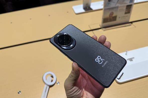 Huawei Nova 14 Pro - Fotografii hands-on: Photo 19.09.2025, 16 21 43.jpg