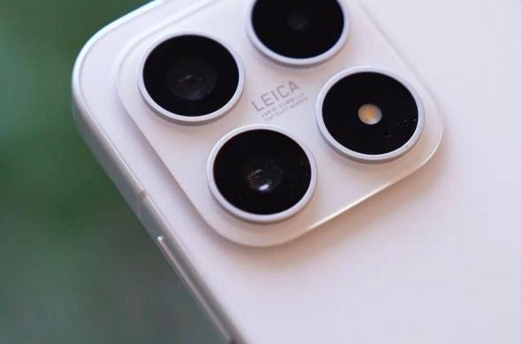 Xiaomi 17 - Fotografii (Leak): 549370449_10232253730740853_1900983590246131804_n.jpg