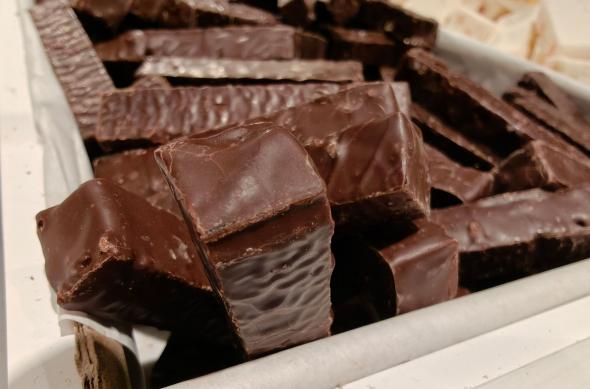 OnePlus 15 - Mostre (2): OnePlus-15-Mostre-noapte-bomboane_042.jpg