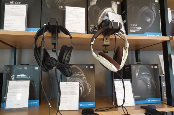 Am văzut şi căşti Bose, Sony, Sennheiser, boxe Sonos, dar şi un sistem KEF LS50 la 8999 lei: GBR-Tronics-Xiaomi_161.jpg