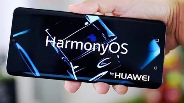 <b>Huawei va rămâne deocamdată la Android pe telefoane, dar va lansa Harmony OS pe alte dispozitive, inclusiv cele guvernamentale</b>Huawei a dat o nouă declaraţie legată de planurile sale de viitor, reconfirmând faptul că Android rămâne alegerea numărul 1 când vine vorba de sisteme de operare de pe telefoanele sale. Android va continua