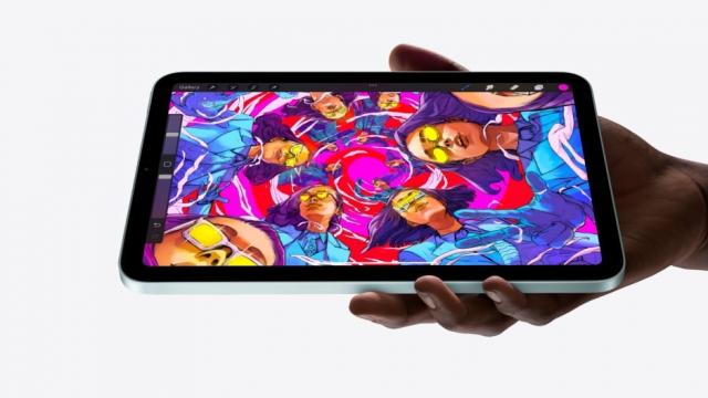 <b>Preț și disponibilitate Apple iPad Mini 7 (2024) în România</b>După ce zilele trecute Apple anunța noua tabletă iPad Mini 7 (2024), iată că acum produsul ajunge listat și pe plan local în regim de precomandă. Vom descoperi împreună pe seama tabelului de mai jos sumele la care se vinde tableta