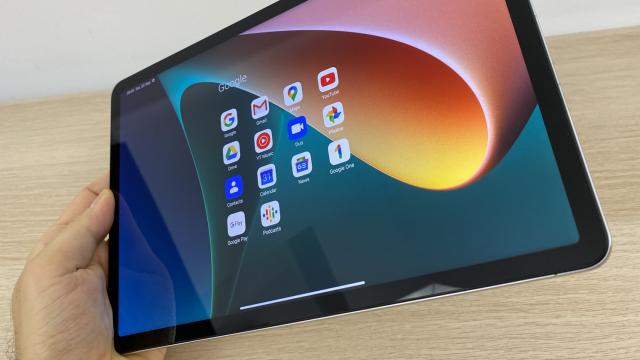 <b>Xiaomi taie suportul software pentru Redmi Note 11 Pro și Xiaomi Pad 5</b>La fel cum Google are un „cimitir” pentru proiectele și aplicațiile la care a renunțat, Xiaomi are o pagină intitulată End-of-Life (EoL). Device-urile care ajung aici nu vor mai primi suport software din partea companiei. Ei bine, pe această listă au fost