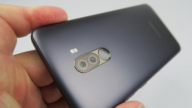 <b>Xiaomi Pocophone F1 primește Android 9.0 Pie Beta; Varianta finală ar putea sosi curând</b>Smartphone-ul care a făcut furori pe piață în a doua parte a anului 2018 a fost cu siguranță Xiaomi Pocophone F1, terminal cu dotări de flagship pe care am pus și noi mâna rapid. Ba chiar am avut un retailer de pe plan local care a listat în