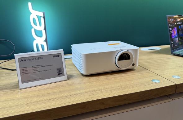 Acer Vero HL1820 - Fotografii CES 2026: Photo 06.01.2026, 11 39 48.jpg