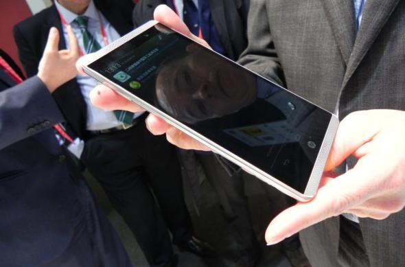 HP Slate6 VoiceTab hands on preview - phablet midrange de 6 inch cu design arătos (Retro MWC 2014 - Video): dscn4980jpg.jpg