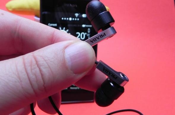 Review LG Prada 3.0 - telefonul fashion cu preț decent, interfață alb/negru, design deosebit (Video): 36_review_lg_prada_3_mobilissimo_ro.jpg