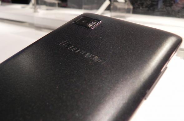 Lenovo Vibe Z hands on preview - phablet LTE de 5.5 inch cu procesor Snapdragon 800 (Retro MWC 2014 - Video): dscn4776jpg.jpg