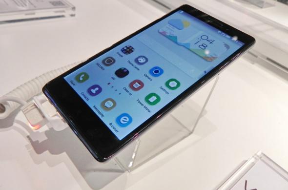 Lenovo Vibe Z hands on preview - phablet LTE de 5.5 inch cu procesor Snapdragon 800 (Retro MWC 2014 - Video): dscn4770jpg.jpg