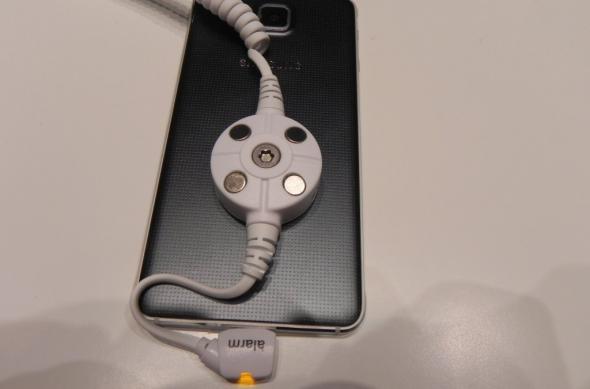 IFA 2014: Samsung Galaxy Alpha hands on - Samsung dovedește că e loc și de metal În galaxia sa (Video): dscn9326jpg.jpg