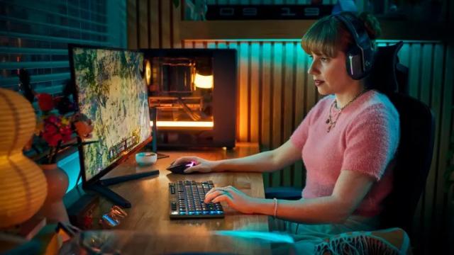 <b>Logitech G vine cu o mulțime de noutăți în cadrul evenimentului Logi PLAY 2024: tastaturile G915 X, PRO X TKL RAPID și mouse PRO 2 LIGHTSPEED</b>Mijlocul lunii septembrie vine cu noutăți și în materie de gaming, cu Logitech G lansând o mulțime de produse dedicate gamerilor în cadrul evenimentul Logi PLAY 2024. Vorbim despre una dintre cele mai subțiri tastaturi wireless