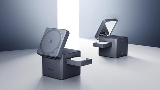 <b>E LUNI e AMAZON: Anker 3-in-1 Cube cu MagSafe, stație de încărcare wireless pentru iPhone, Apple Watch și AirPods</b>Azi, în seria „E LUNI e AMAZON”, descoperim Anker 3-in-1 Cube cu MagSafe, o stație de încărcare ideală pentru fanii Apple care își doresc o soluție elegantă și compactă. Cu acest dispozitiv, îți poți încărca iPhone-ul, Apple Watch-ul și AirPods-urile