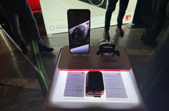 Lansare Xiaomi 15 Art Safari: Xiaomi (2).jpg