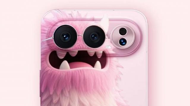 <b>Honor 500 Pro și lista sa de dotări! Snapdragon 8 Elite, cameră de 200 mpx și baterie de 8000 mAh</b>După ce zilele trecute am văzut imagini oficiale cu Honor 500 și Honor 500 Pro, astăzi zvonacul Digital Chat Station revine cu o serie de specificații pe care le va aduce la bord varianta Pro din duo, sau poate tripletă, dacă va exista