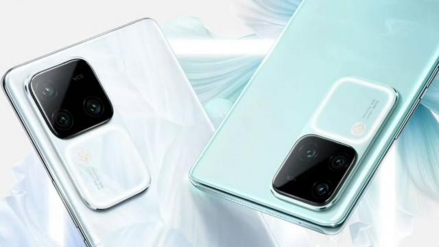 <b>vivo S18 Pro a debutat: selfie phone cu camera de 50 MP frontală, CPU Dimensity 9200+; Apar şi S18, S18e</b>vivo a ţinut astăzi un eveniment oficial, în cadrul căruia a prezentat telefoanele vivo S18 pro şi vivo S18. A mai sosit şi vivo S18e, care e modelul mai light din gama. Ce ne interesează mai mult sunt cele două modele principale, care au camere selfie..