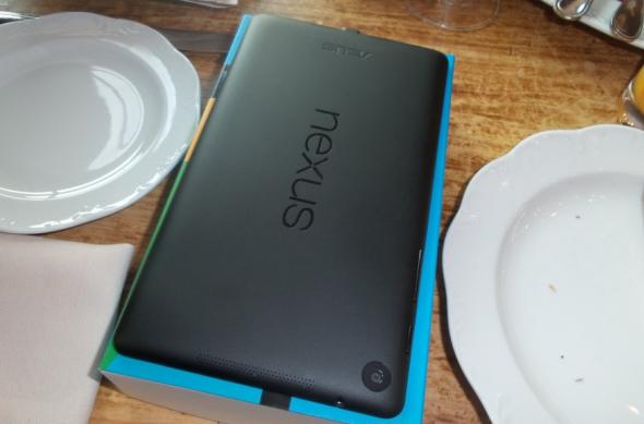 Noul Google Nexus 7 - primele impresii (video): google_nexus_7_2013_mobilissimo_6.jpg