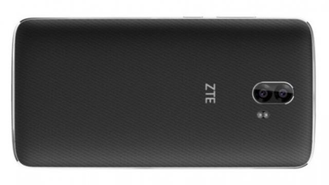 <b>ZTE Blade V8 Pro își dezvăluie specificațiile în întregime înainte de lansarea oficială</b>Deși așteptam mai degrabă ca ZTE să lanseze smartphone-ul Blade V8, cel pe care îl vedeam prezentat în imagini hands-on cu dor câteva zile în urmă, iată că astăzi iese la iveală modelul Blade V8 Pro. Este foarte probabil ca aceste două modele să fie