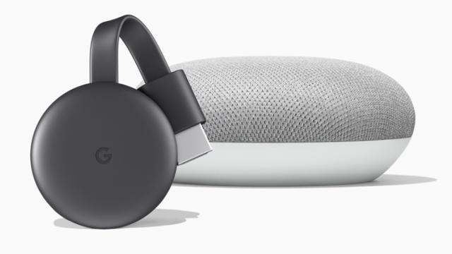 <b>Apple se dă pe brazdă și adoptă tehnologia Google Chromecast; Am putea vedea Chromecast integrat pe lângă Air Play în viitor</b>Suportul Chromecast a devenit pentru mulți utilizatori ceva indispensabil, o funcție ce permite castingul către televizor sau boxe inteligente a conținutului dorit și care de astăzi ajunge și în tabăra Apple. Apare în cel mai nou release