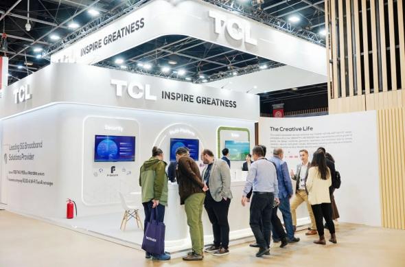 Routere, gateway-uri și ceasuri smart; TCL combină AI și securitate F-Secure în noile lansări: TCL-02.jpg