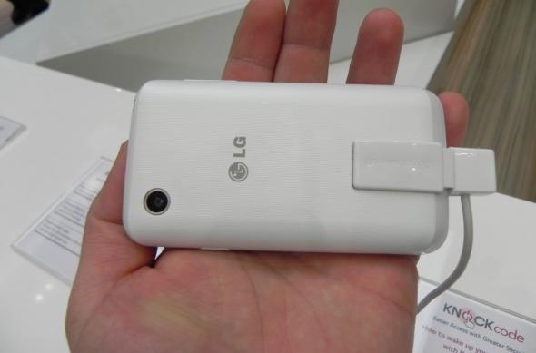 LG L40 Dual hands-on preview: un nou terminal din gama L accesibil (Retro MWC 2014 - Video): dscn4630jpg.jpg