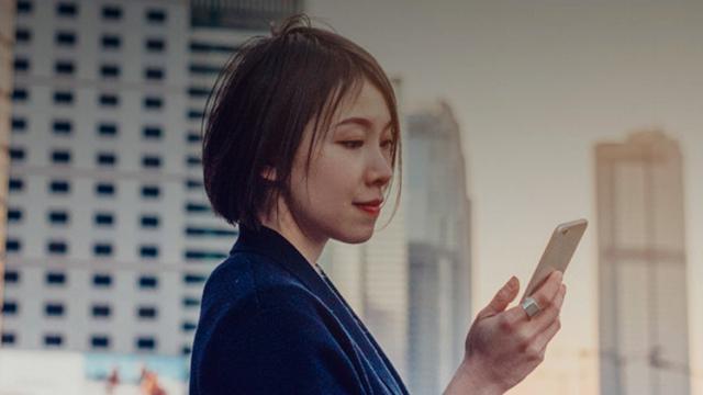 <b>Microsoft încheie un parteneriat cu BlackBerry pentru a face smartphone-urile mai sigure</b>Ultima dată când am auzit ceva legat de BlackBerry a fost acum o săptămână când aflam despre arestarea CEO-ului unei companii ce vindea smartphone BB criptate către găștile de infractori. Cumva știrea de astăzi este legată de subiectul