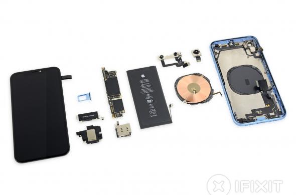 iPhone XR dezasamblat de iFixit: tR2tRBaLwsG3WF2h.huge.jpg