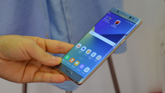 <b>My 2 cents: Credeţi în superstiţii? Galaxy Note 7 a pornit la drum prost... inclusiv la noi</b>Cu toate că de ceva vreme phablet-ul Samsung Galaxy Note 7 a dispărut aproape complet de pe piață, acesta continuă a fi menționat în stânga și în dreapta. După cum bine știți, parcursul handset-ului a fost unul plin de probleme și asta pentru cp