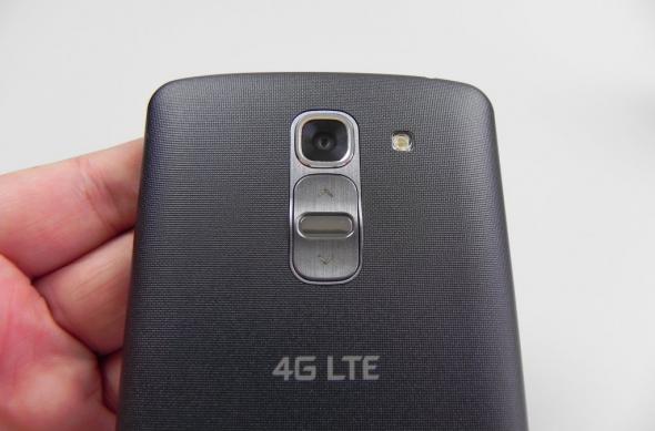 LG G Pro 2 review: phablet cu design atractiv, acustică foarte bună, dar baterie ușor dezamăgitoare (Video): lg_g_pro_2_review_024jpg.jpg